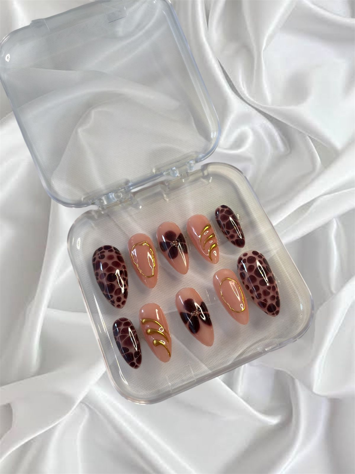 Chrome & Blooming Art Nails - Image 2